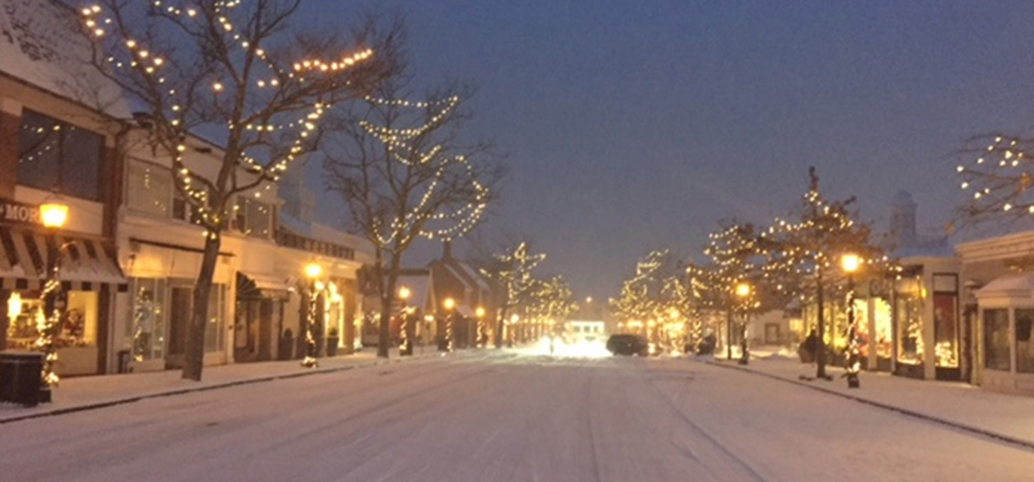 11-Lights & Snow Elm Street